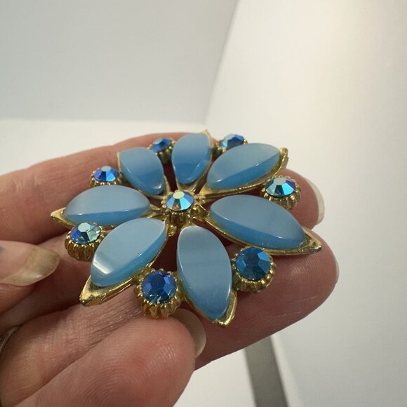 Vintage Womens Aqua Blue Flower Brooch Rhinestones MCM 60s - Picture 5 of 8